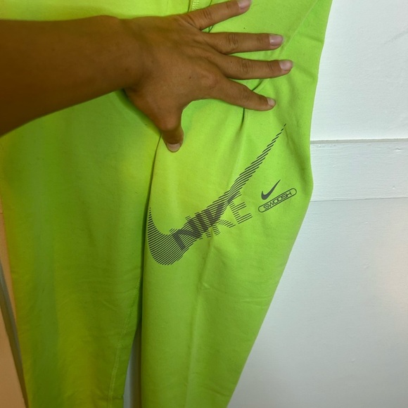 Nike Swoosh High Waisted Lime Green Leggings - Picture 8 of 8